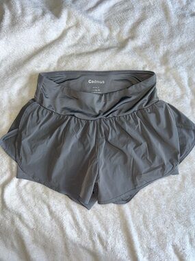 Women's Dark Gray Athletic Running Shorts size L